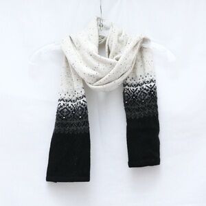 Talbots beaded scarf Nordic Scandinavian print winter fall autumn fair isle warm